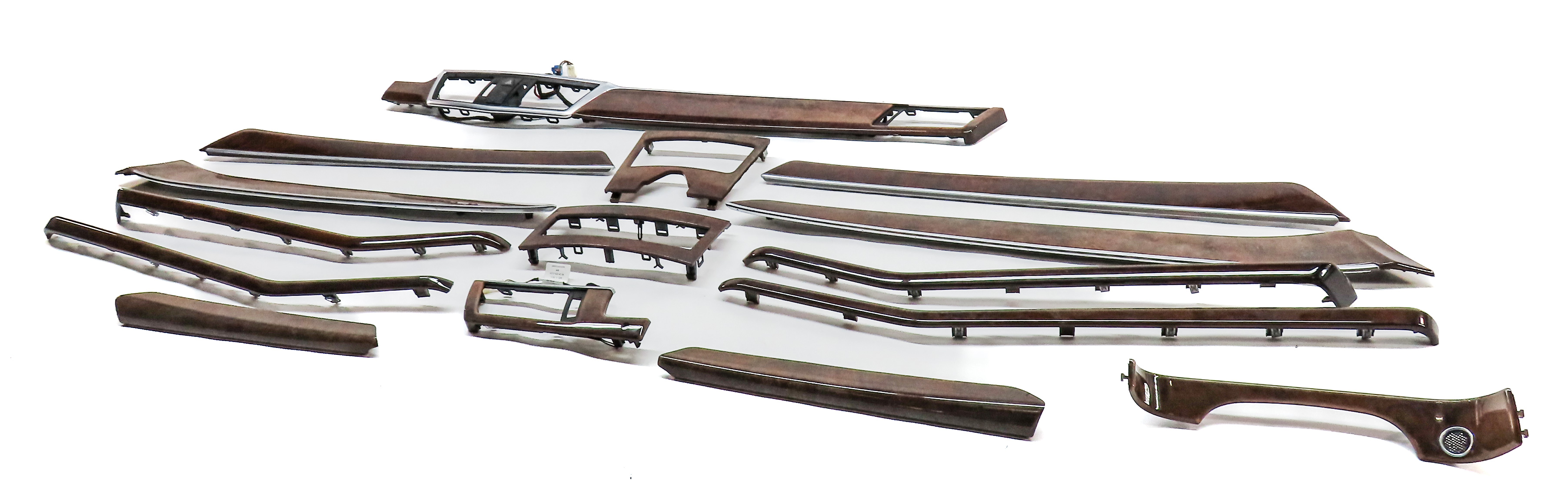 2012 MERCEDES E350 (W212) INTERIOR DASH DOOR CENTER CONSOLE TRIM SET/15 (Walnut) — exact item pictured